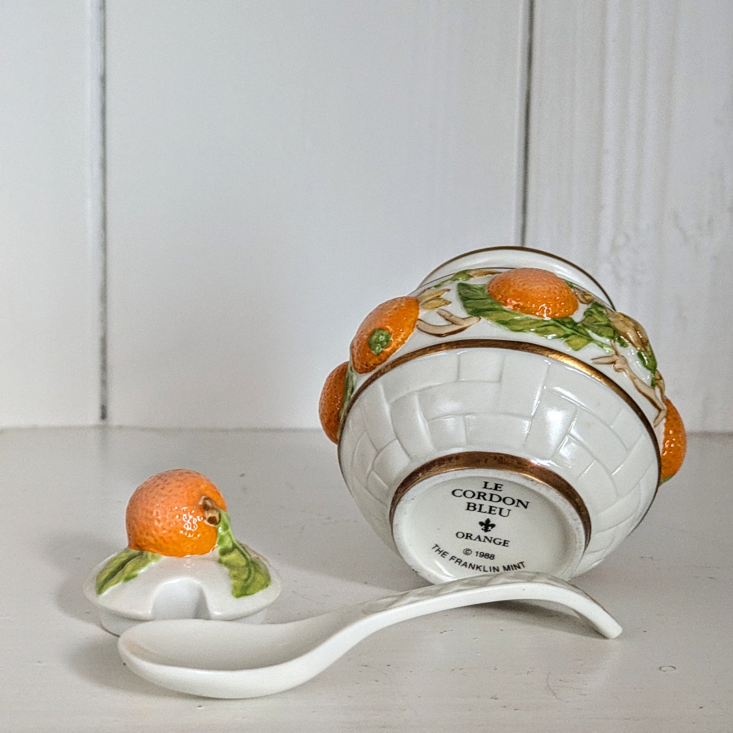 Orange  The Franklin Mint Le Cordon Bleu Porcelain Jelly Jam orange Preserves Decorative Jar 1988 with Spoon (Copy)