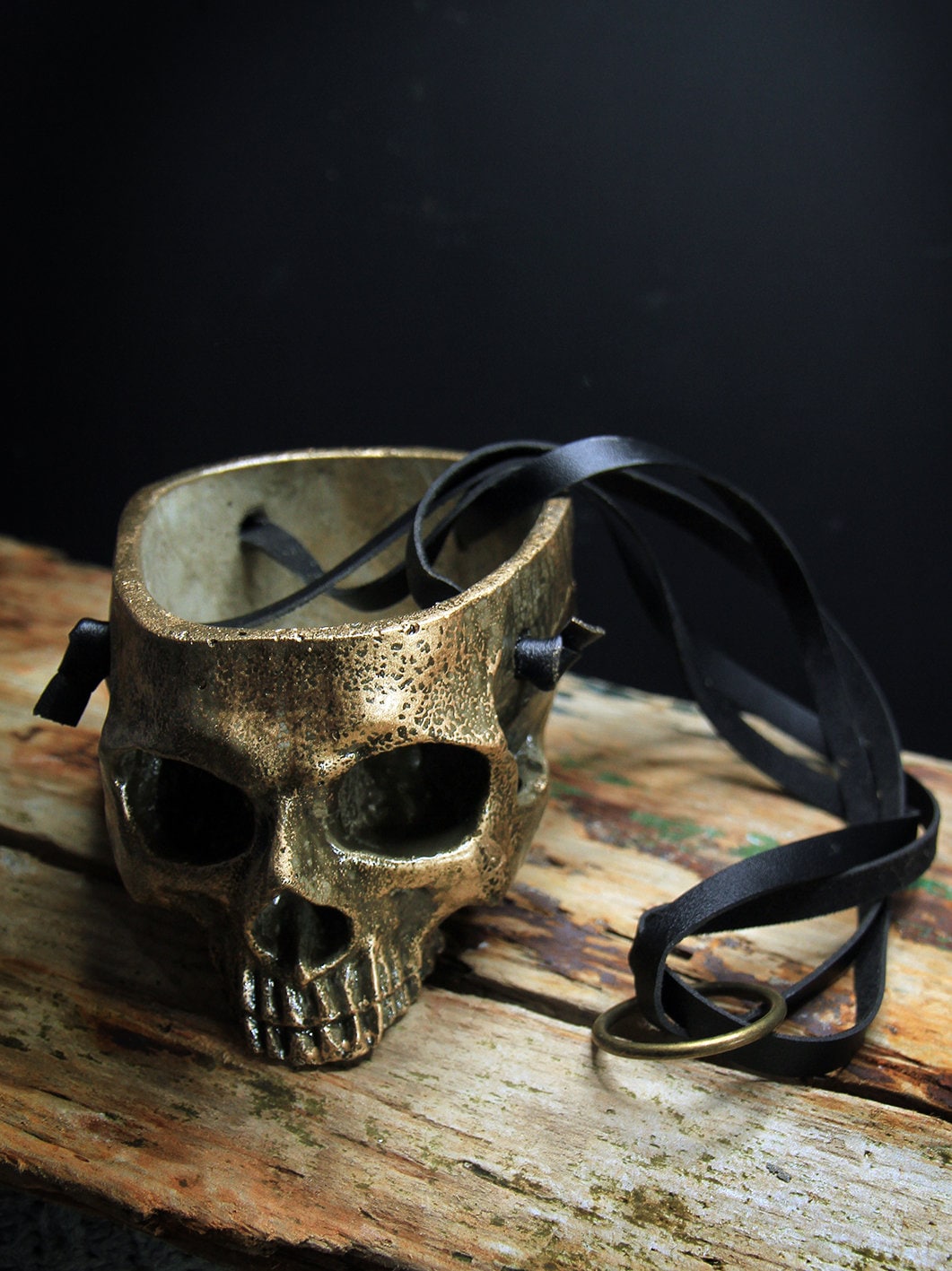 Skull Hanging Pot