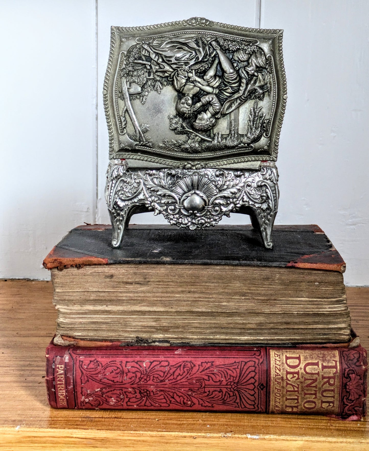 Vintage Silver Plate Footed Trinket Jewelry Box Victorian Garden Themed