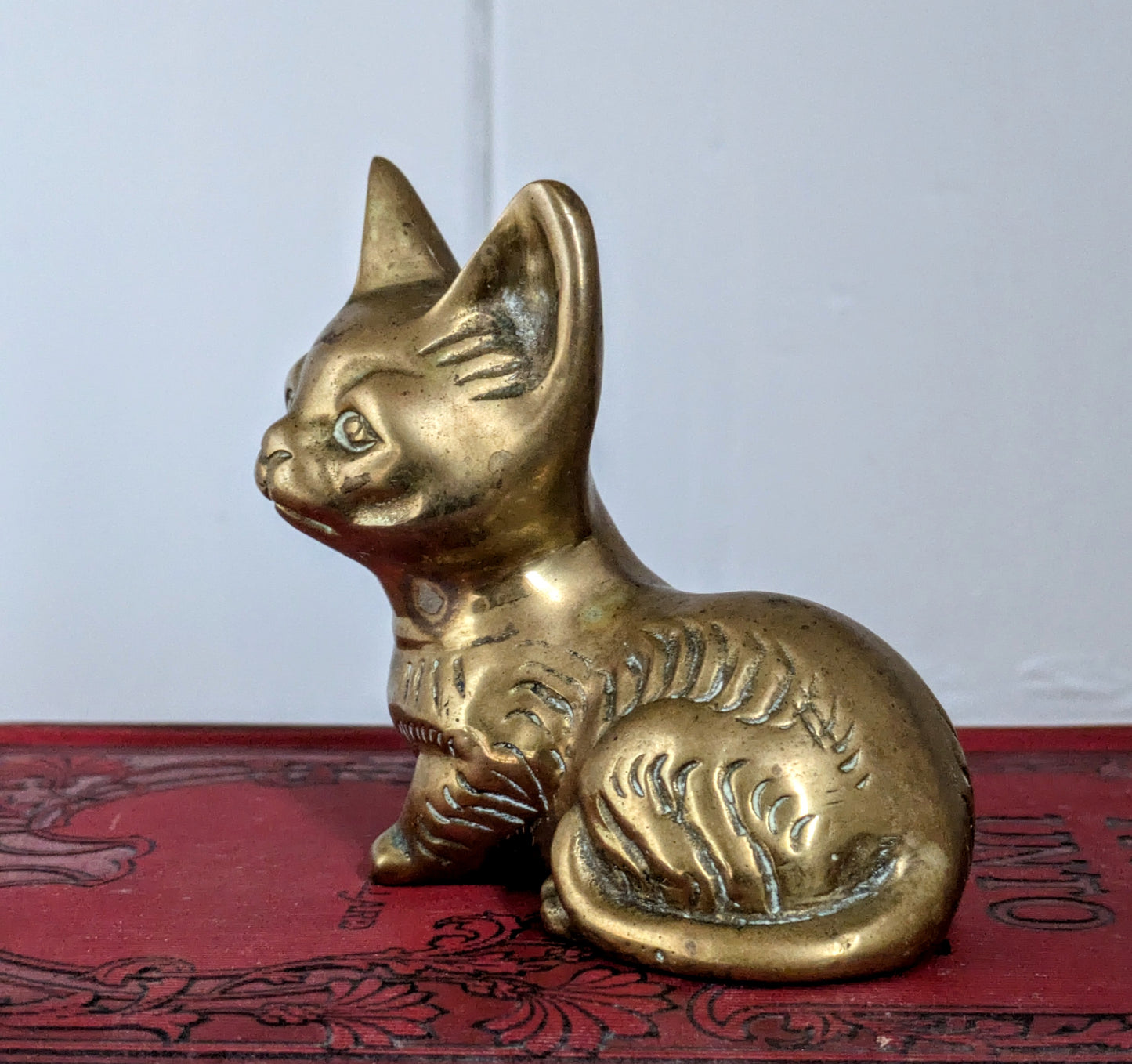 Vintage Warm Tone Metal Small Cat Kitten Paperweight