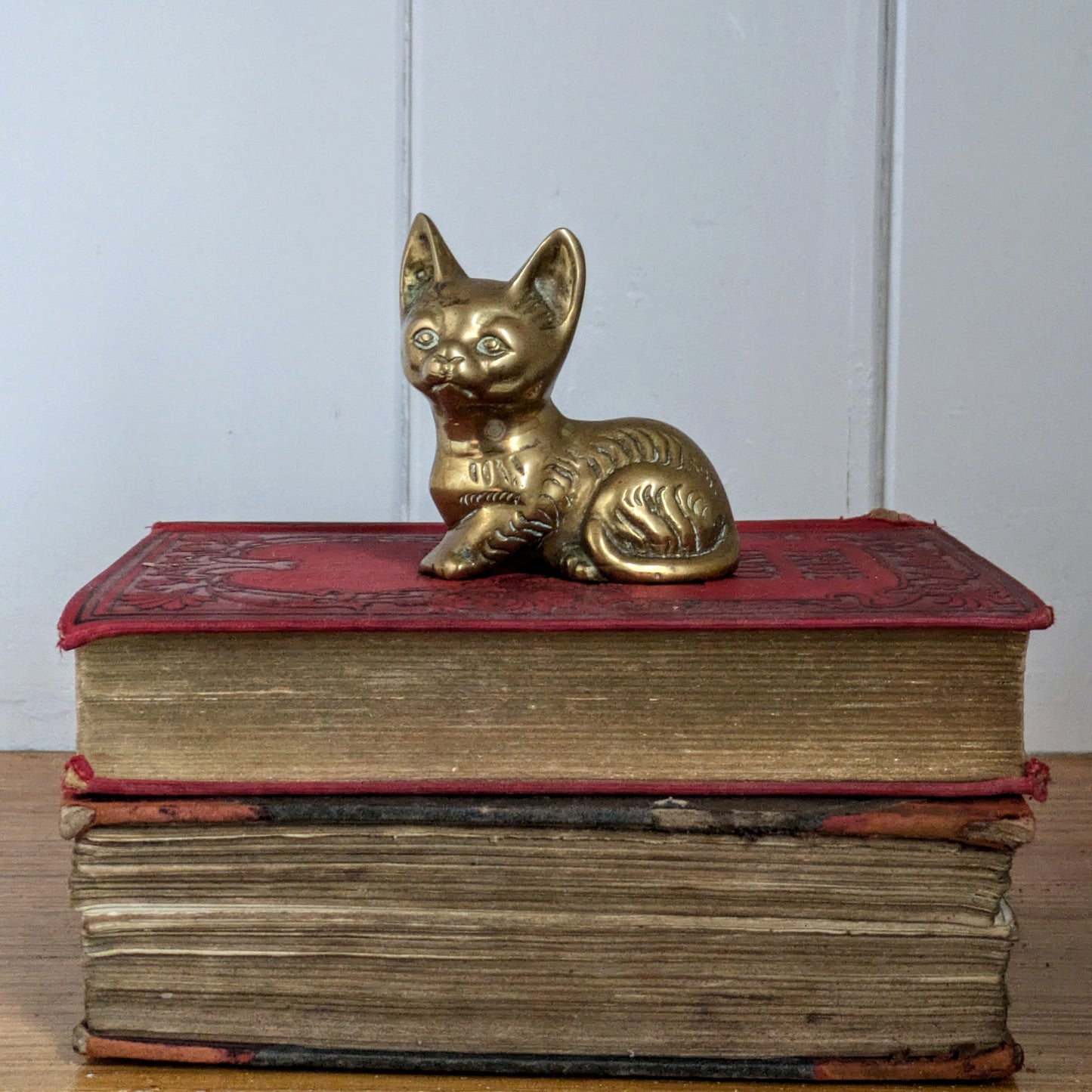 Vintage Warm Tone Metal Small Cat Kitten Paperweight